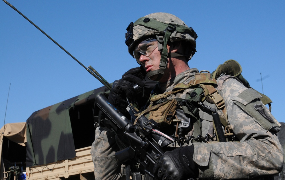 Michigan National Guard and active Army conduct battery defense exercise