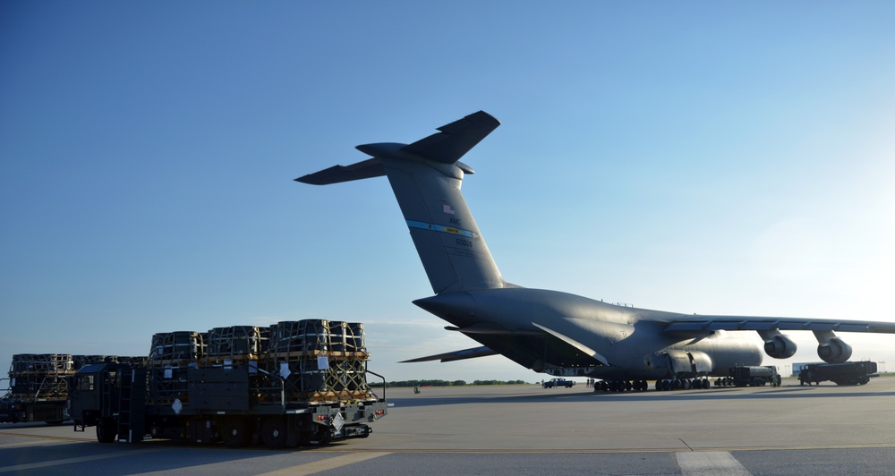 Super Galaxy visits McConnell