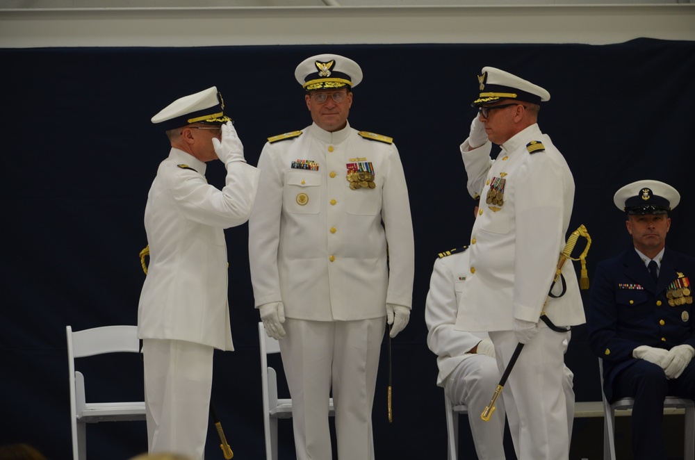 Coast Guard Sector Humboldt Bay welcomes new commanding officer