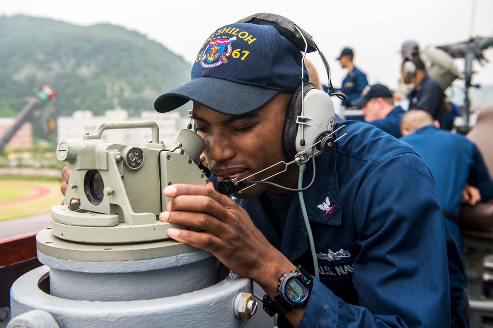 USS Shiloh operations