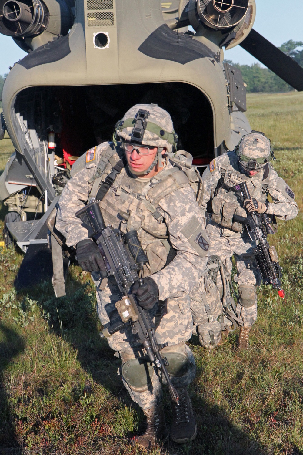 1-119 Field Artillery raid exercise breaks CGJMTC round distance charge record at XCTC 2014, Camp Grayling, Michigan