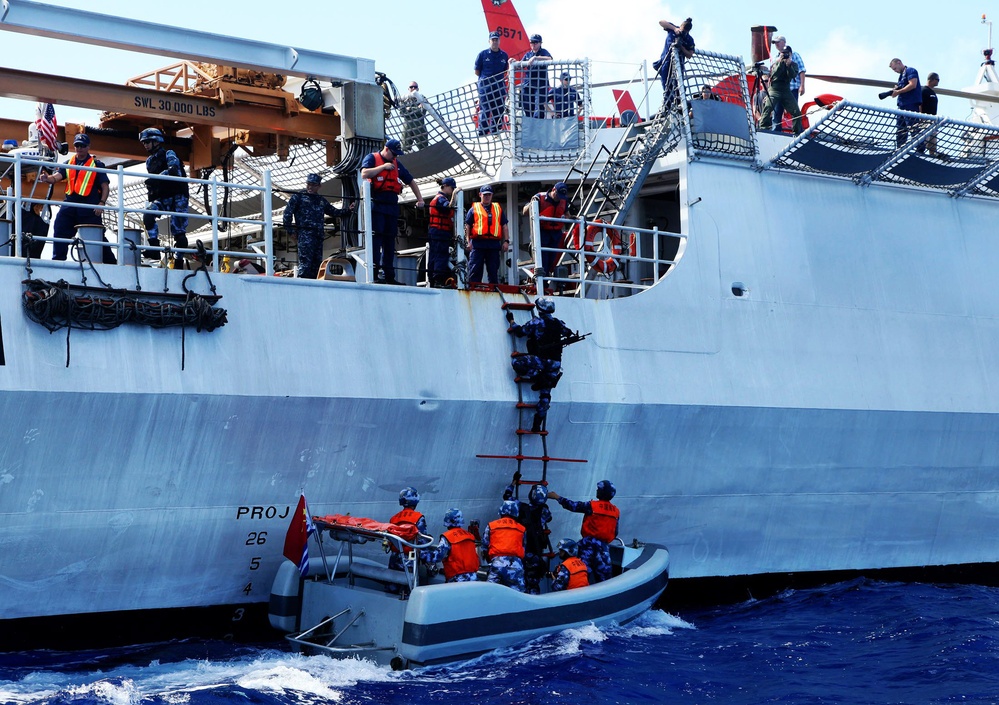 USCGC Waesche and PLA(N) Yueyang participate in MIOEX