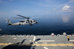 Marines, Sailors conduct first-time flight operations aboard USS America (LHA 6)