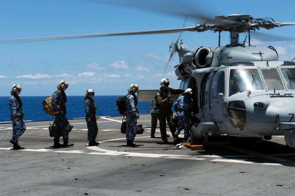 DVIDS - Images - PLA(N) Medical Team aboard USNS Mercy, RIMPAC 2014 ...