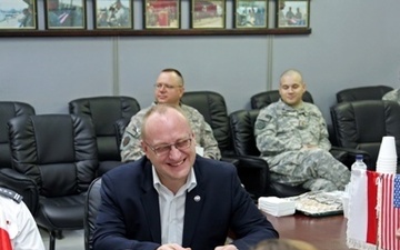 Illinois Soldiers and Polish officials honor 21-years of state partnership