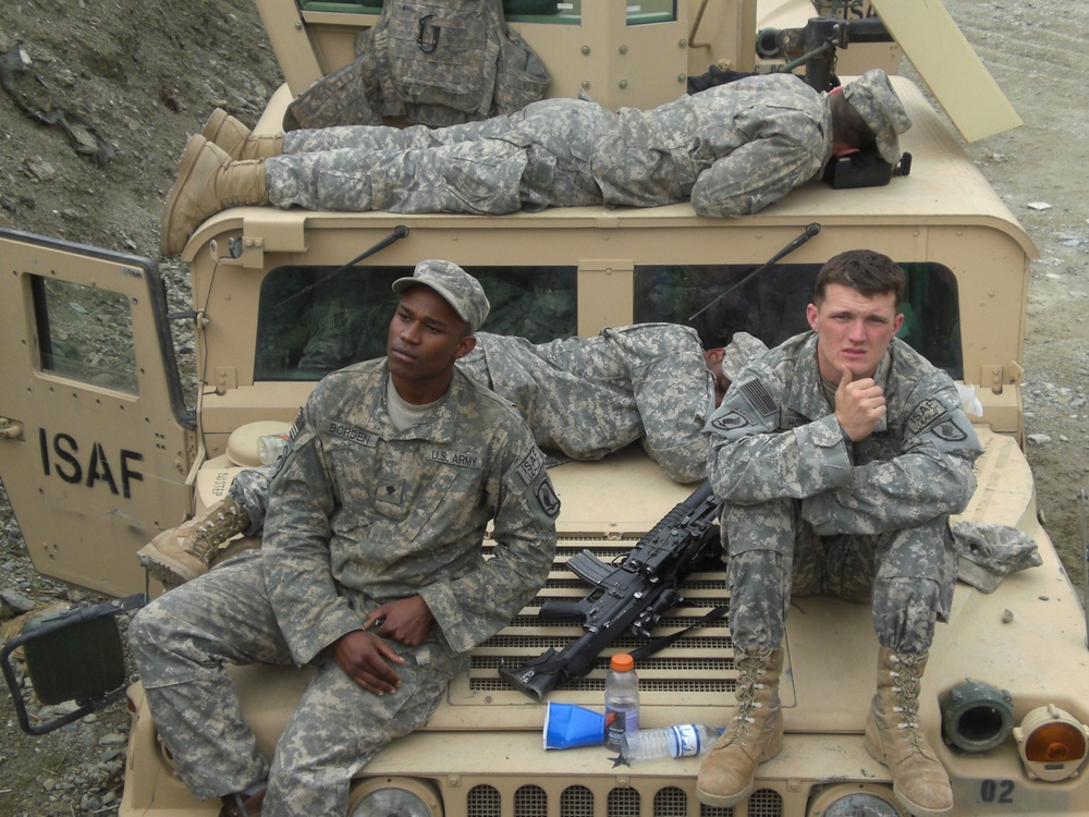 Spc. Laquan Borden and Cpl. Jason D. Hovater