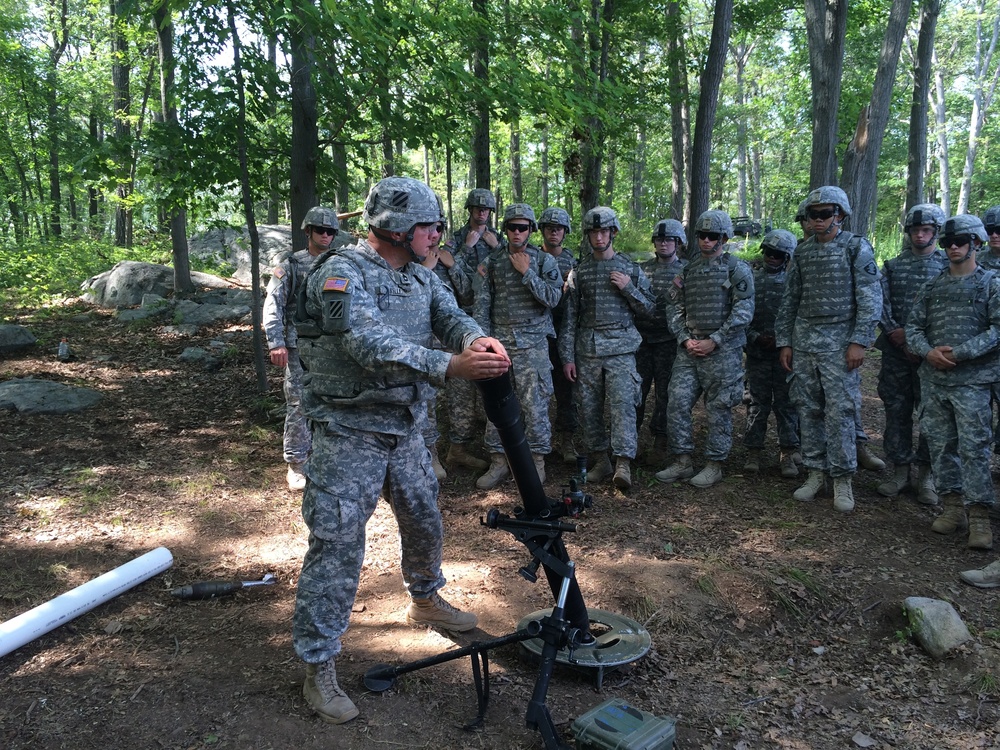 ‘Can Do’ mortarmen familiarize cadets with indirect fires