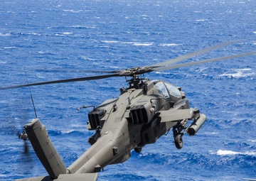 AH-64E landing qualifications on USS Peleliu, RIMPAC 2014