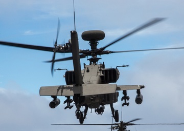 AH-64E landing qualifications on USS Peleliu, RIMPAC 2014