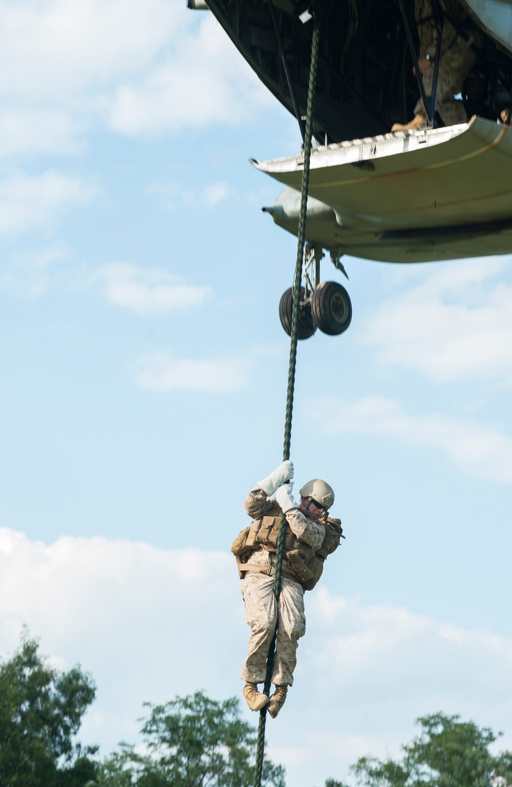 Echo Company, 4th Recon Fast Roping and Rappelling Exercise