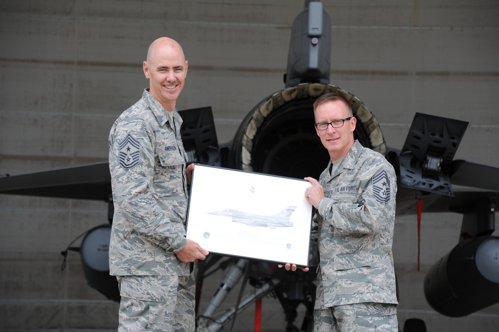 1st Air Force command chief visits 180th Fighter Wing