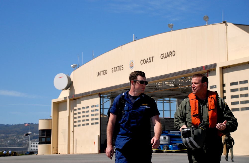 Coast Guard admiral visits Air Station San Francisco