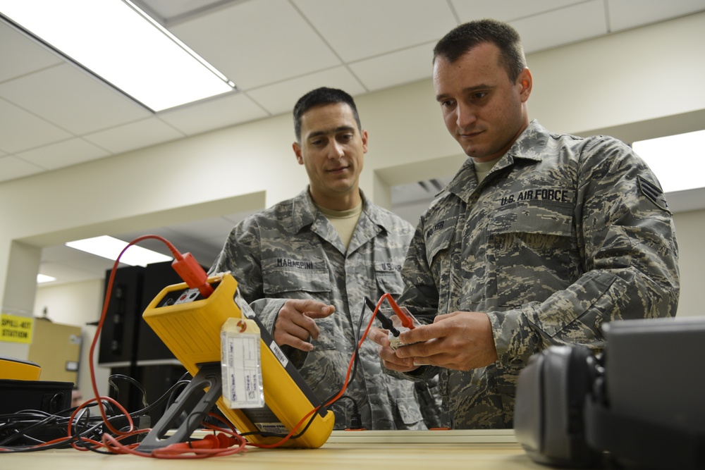 445th ASTS medics tour US Air Force Hospital Langley