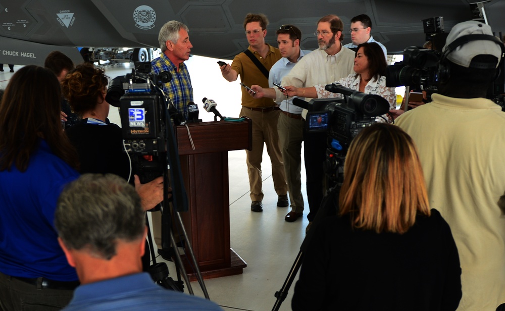 Secretary of Defense visits Eglin AFB