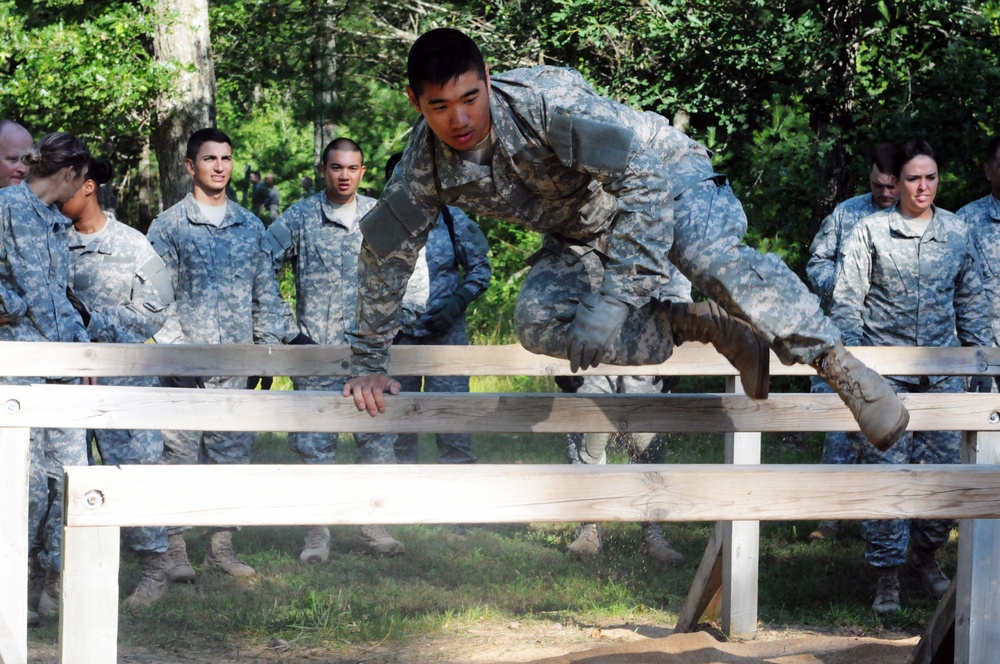 Paralegal training course helps test Soldiers skills