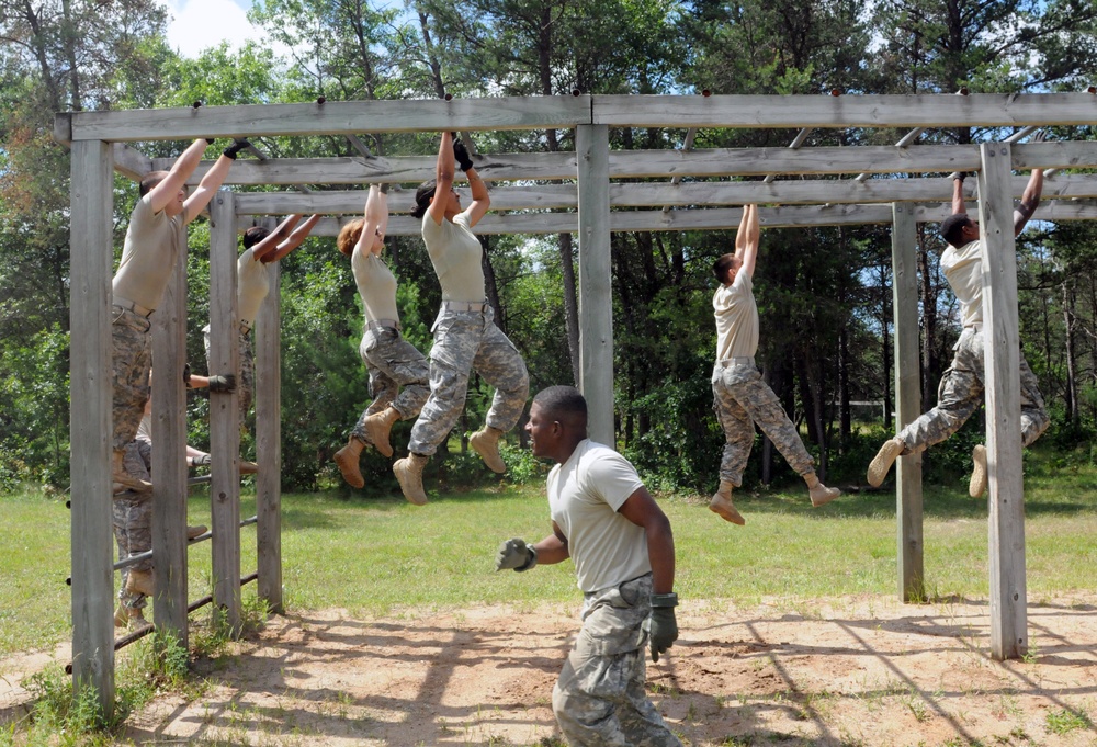 Paralegal training course helps test Soldiers skills