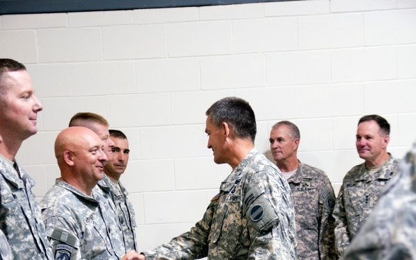 FORSCOM commander visits VR '14