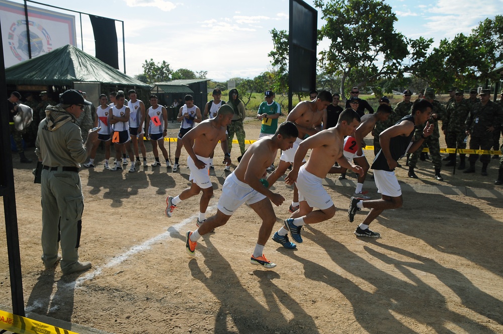 Fuerzas Comando 2014 physical fitness test