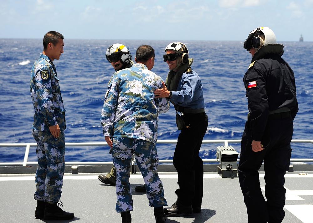 CFMCC visits PLA(N) Ships At-Sea during RIMPAC 2014