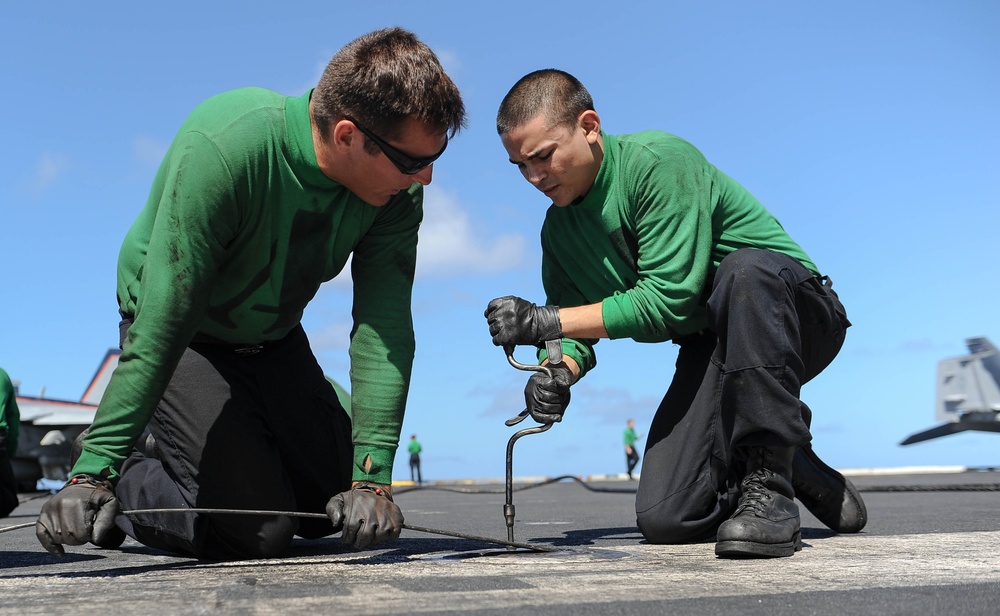 USS Ronald Reagan flight deck maintenance