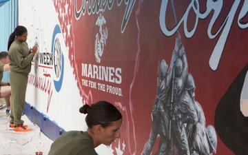 Marines Paint Mural for City of Seattle