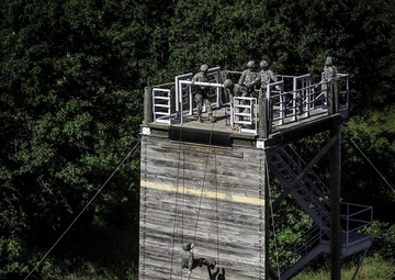 Iowa National Guard Soldiers taking care of Soldiers