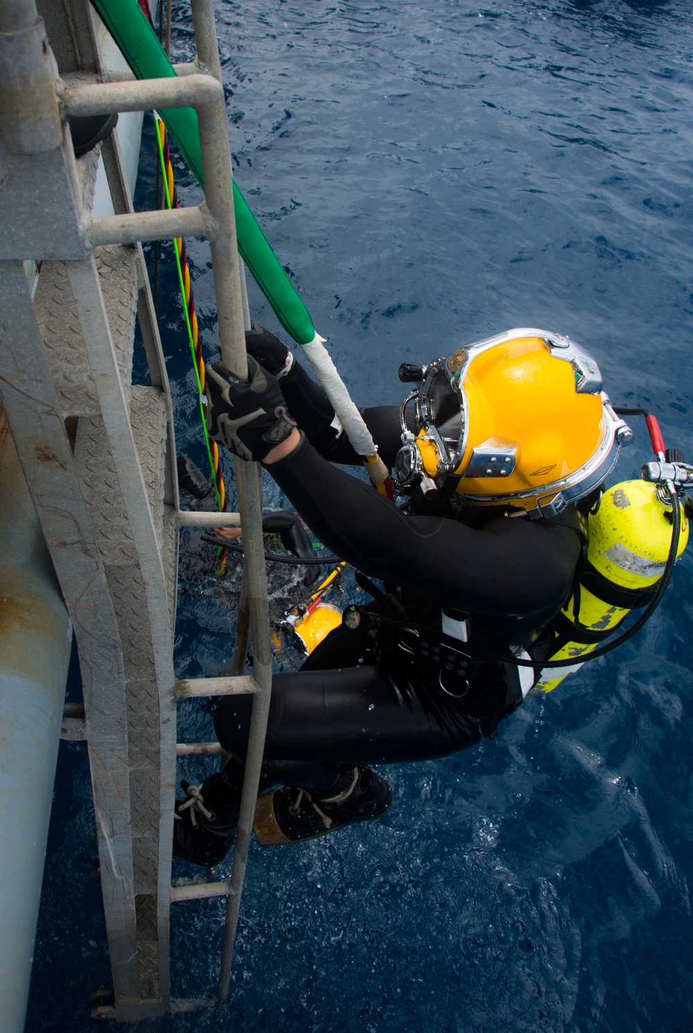 Diving operations, RIMPAC 2014
