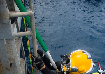 Diving operations, RIMPAC 2014