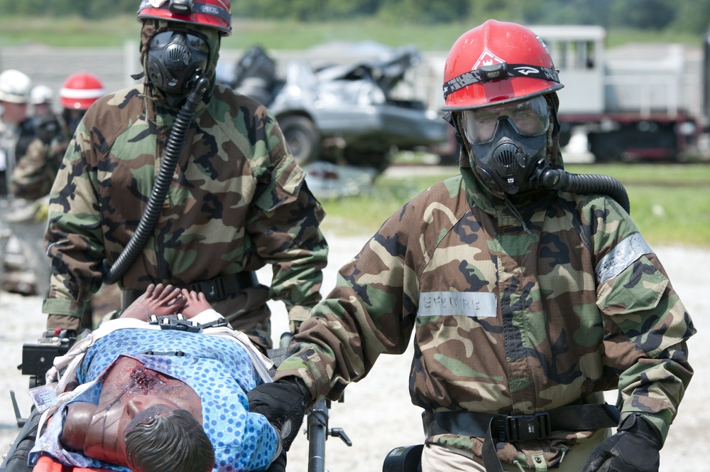 11th Engineer Battalion Soldiers train to evacuate survivors of a nuclear blast