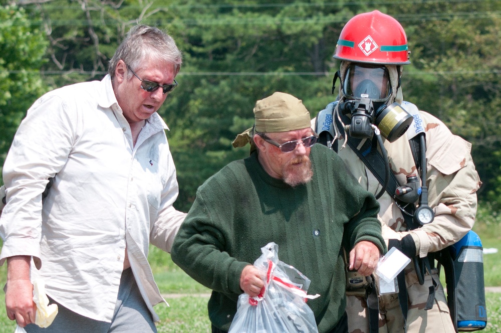 11th Engineer Battalion Soldiers train to evacuate survivors of a nuclear blast
