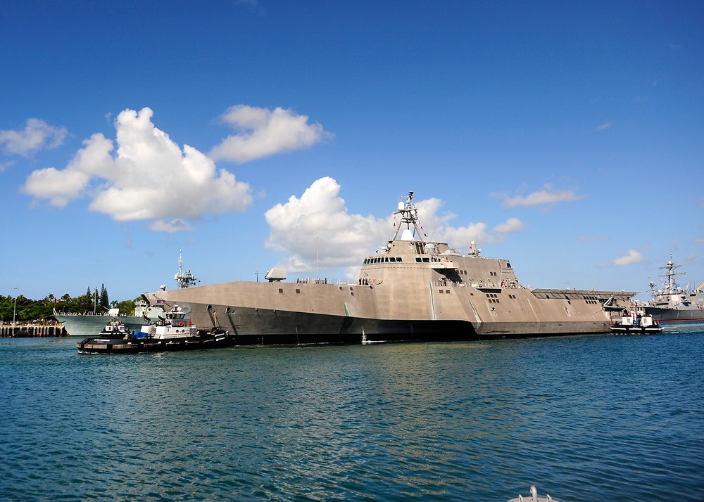 USS Independence returns from the at-sea phase of RIMPAC 2014