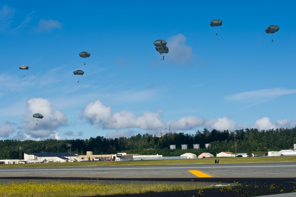 Arctic Thunder Open House 2014