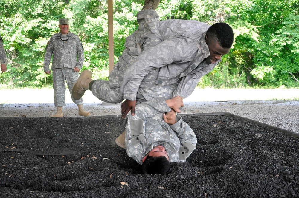 Military police officers compete for Warfighter title