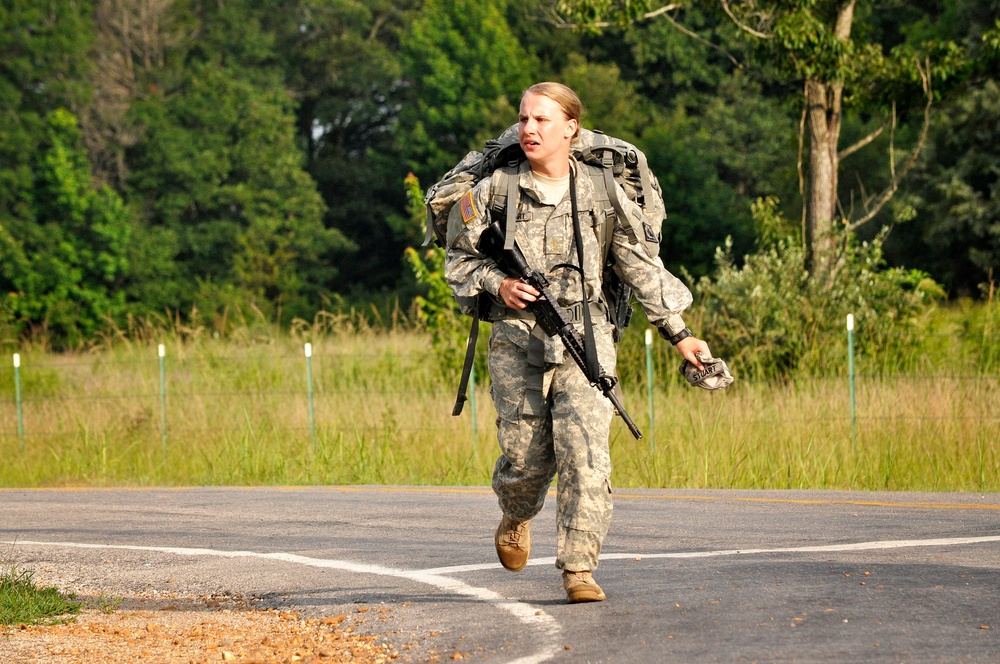 Military police officers compete for warfighter title