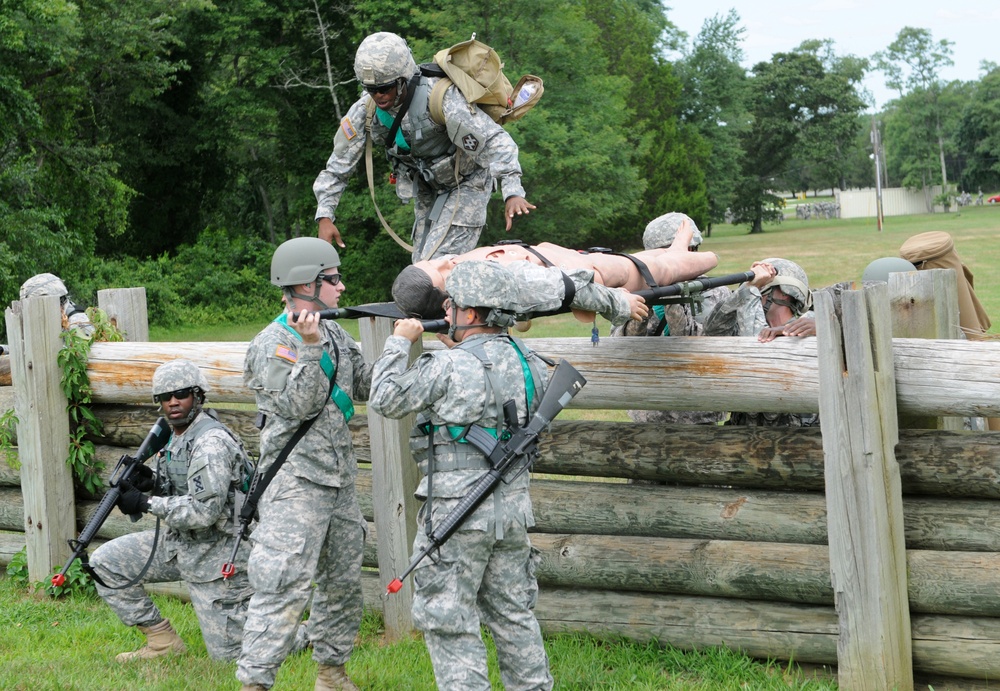 OSW 2014 Combat Life Saver litter obstacle course