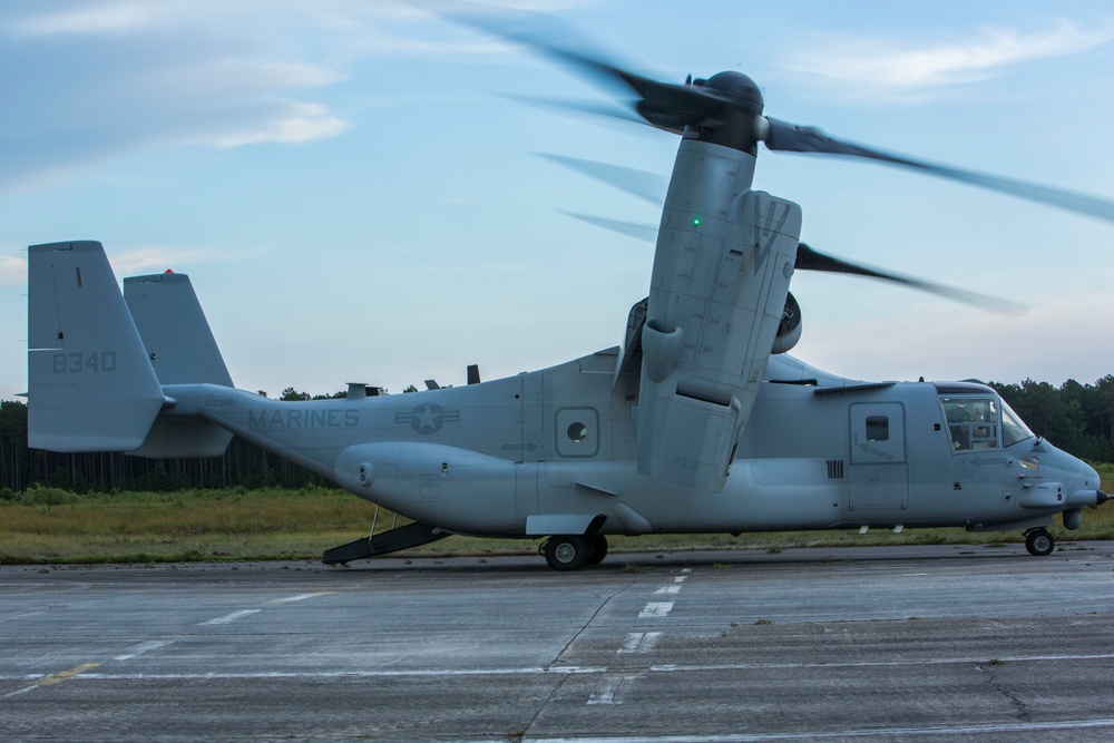 Air Delivery Marines conduct parachute training