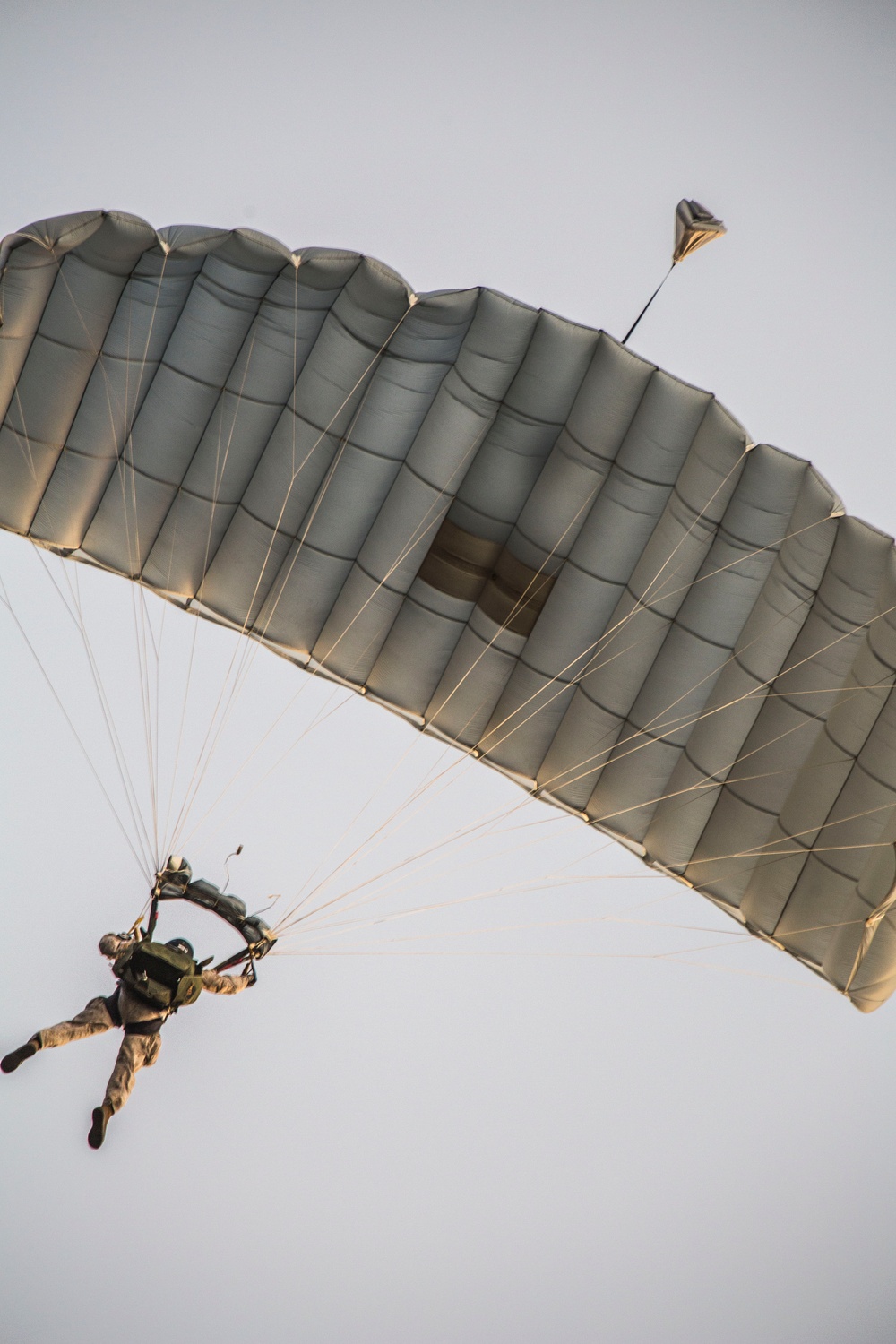 Air Delivery Marines conduct parachute training