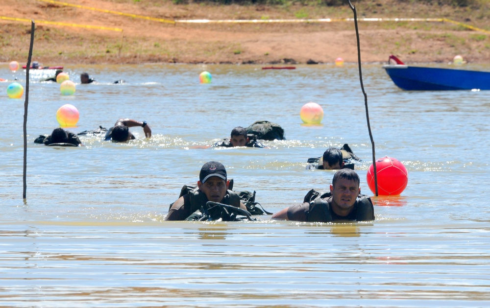 Fuerzas Comando 2014 Aquatic event