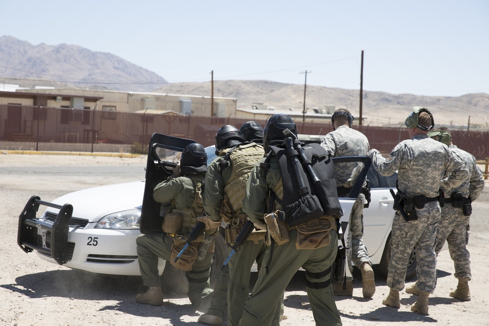 Marine Corps Logistics Base, Barstow Special Reaction Team trains at Fort Irwin