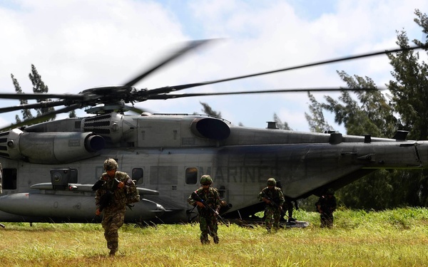 Non-combatant evacuation operation training during RIMPAC 2014