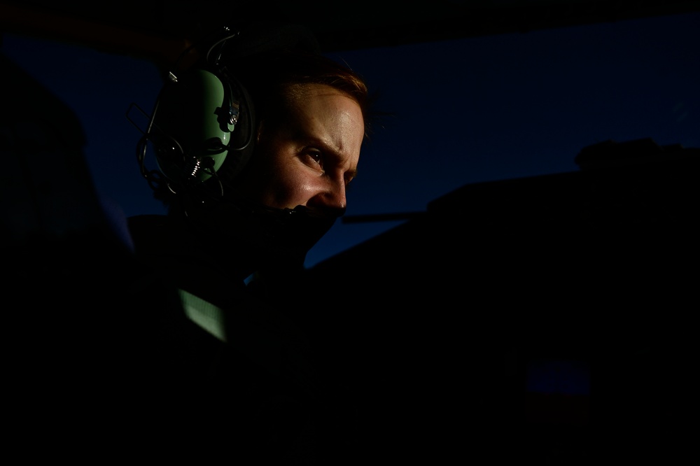 KC-135 air refueling