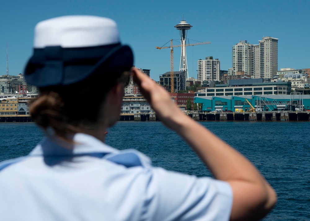 Coast Guard participates in the 2014 Seattle Seafair Parade of Ships