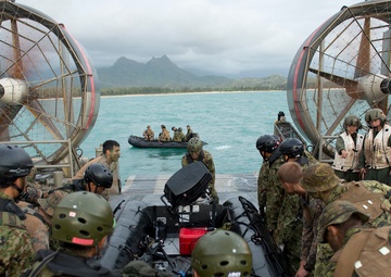 International partners participate in Amphibious Assault Exercise during RIMPAC 2014