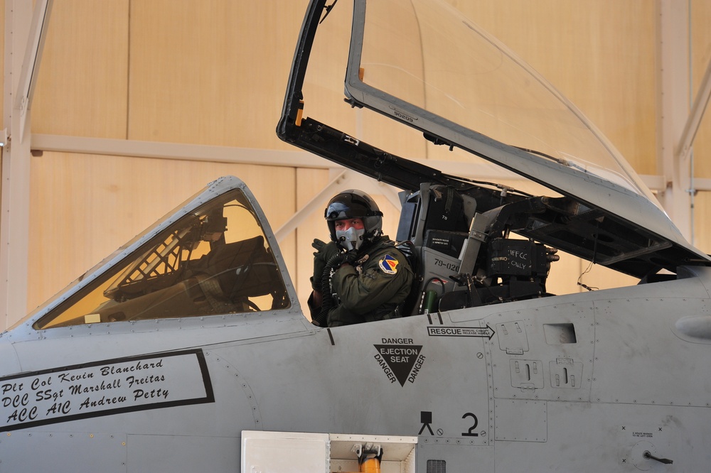 355 FW commander completes final flight