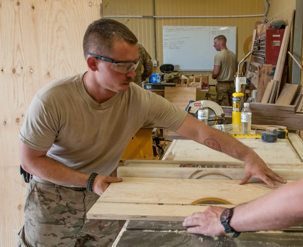 Specialist leads woodshop on KAF