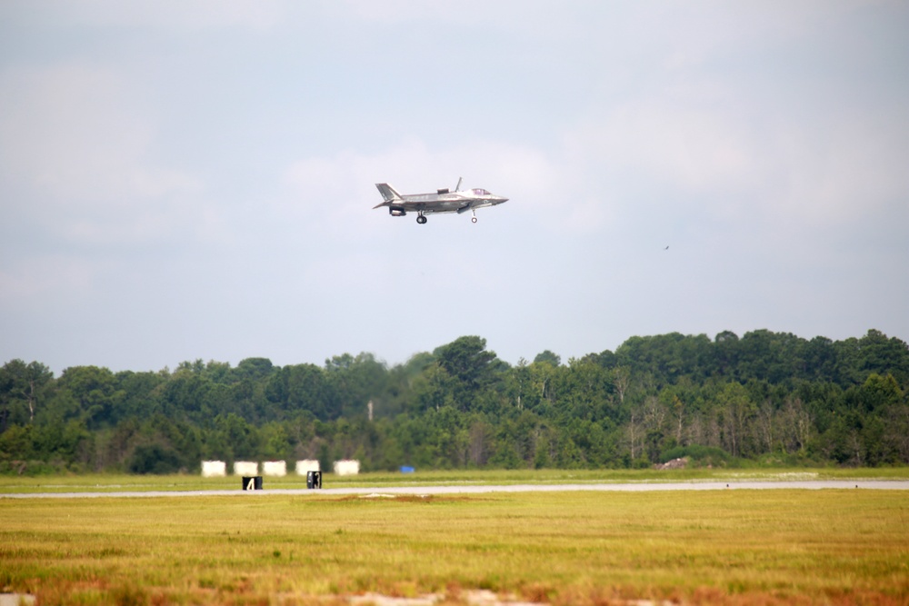 First MCAS Beaufort F-35B STOVL landing