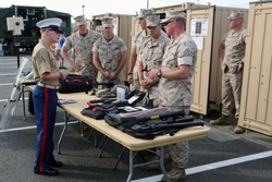 Medal of Honor Recipient visits Marine Week Seattle [Image 4 of 11]