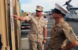 Medal of Honor Recipient visits Marine Week Seattle [Image 6 of 11]