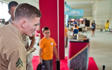 Medal of Honor Recipient visits Marine Week Seattle