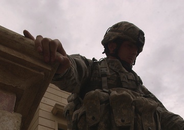 Presence patrol in Al Dora